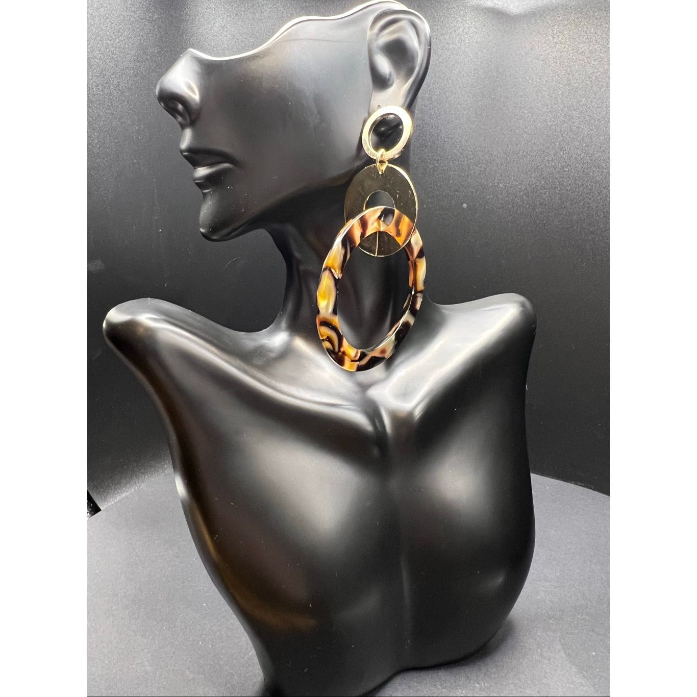 Daisy Fuentes Luxe Gold Tone Tortoiseshell Acrylic Hoop Earrings